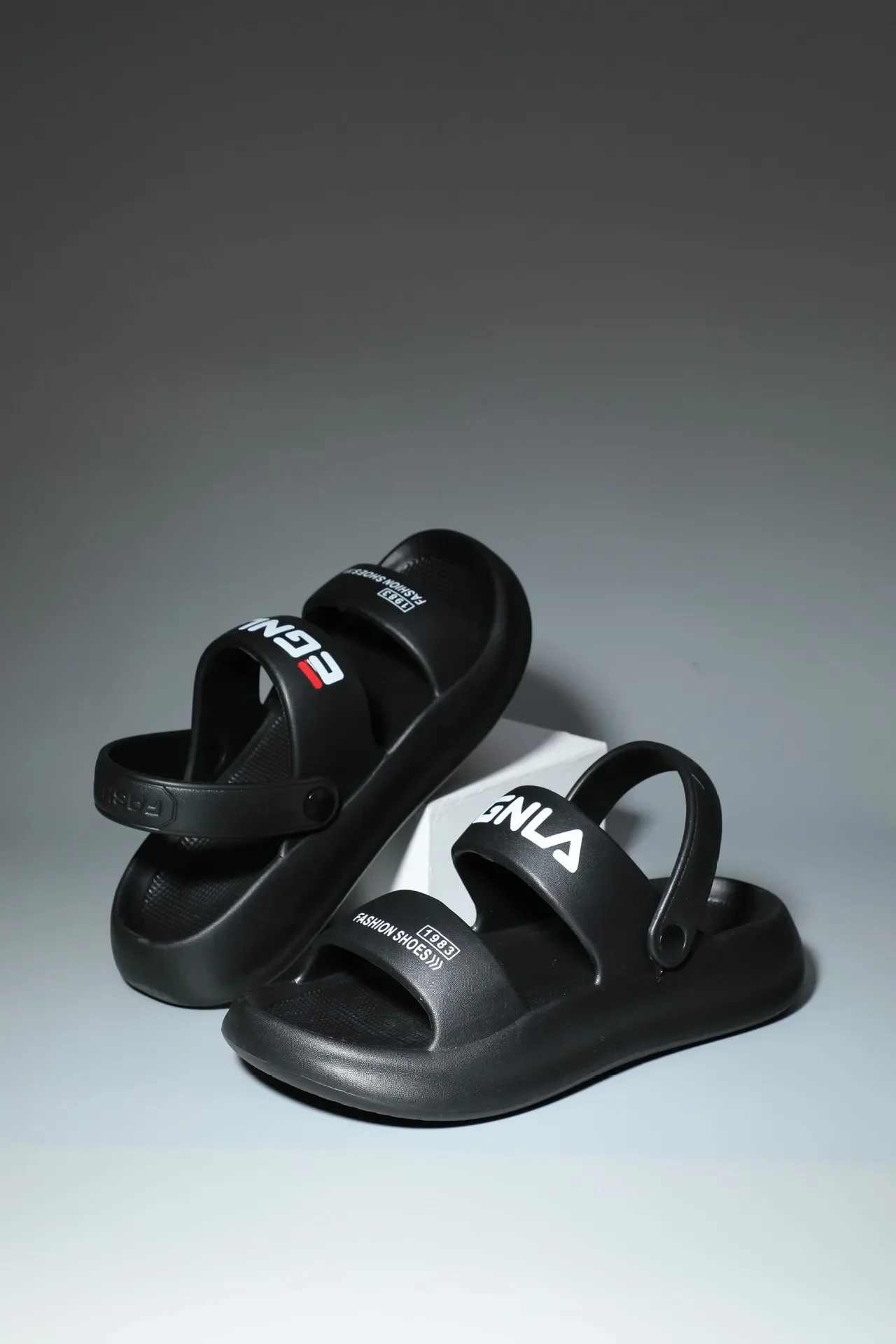 Sandali moda estiva e comodi, antiscivolo e comodi, sandali due in uno