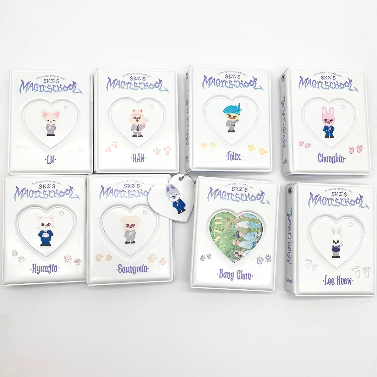 

Коллекционный альбом для карт Skzoo Cartoon Animals: Корейский Волфчан, Либбит, Двейки, Страй Кидс – подарок для фанатов, игрушка