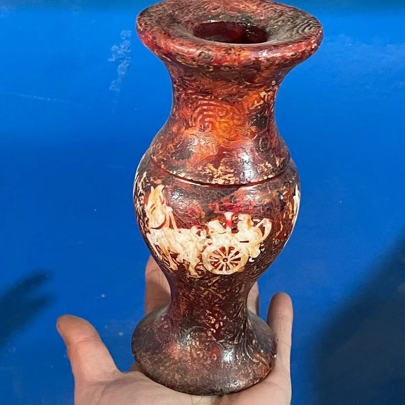 Collect old objects and play with jade, jade, stone objects Dong Gaoyu secondhand decoration vase.