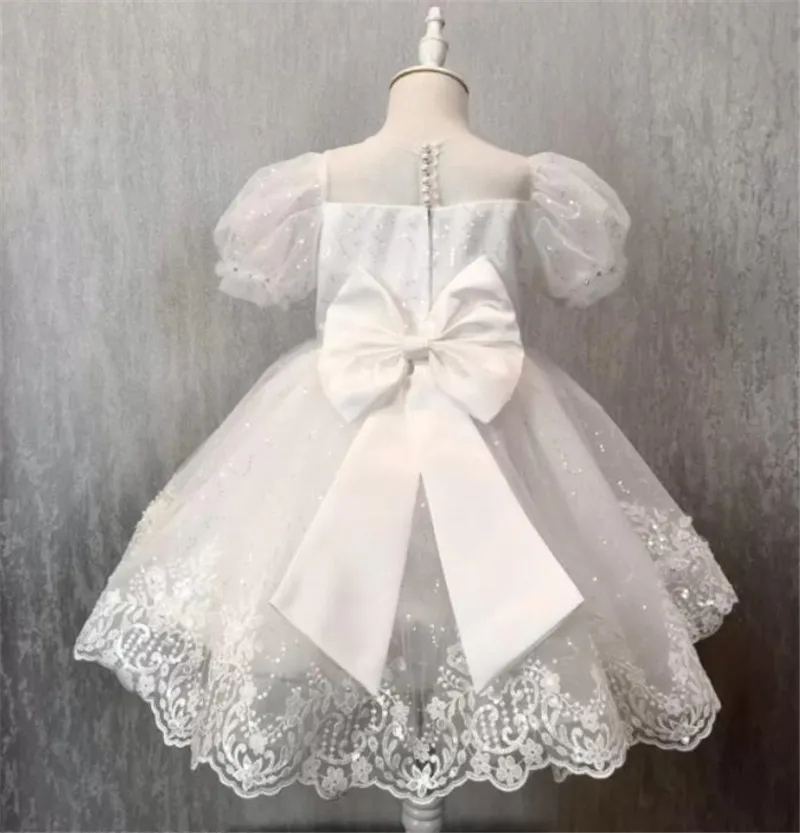 Vestidos blancos de flores para niña, apliques de cuello redondo con lentejuelas de encaje, vestido de desfile, primer cumpleaños, novedad