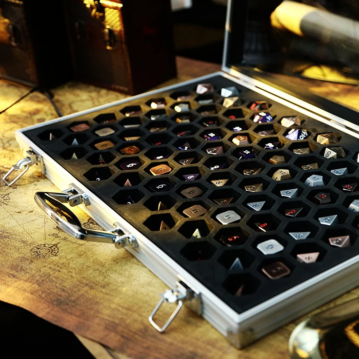 2-in-1 Dice Display/Storage Box Metal Frame Dice Box