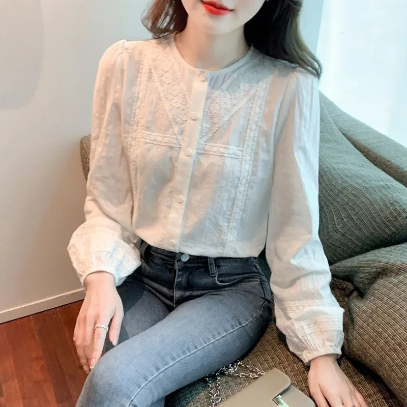 Vintage Simple Chic Sweet Lace Embroidery White Cotton Tops Blouses Spring Autumn Casual Long Sleeve Button Up Shirts for Women