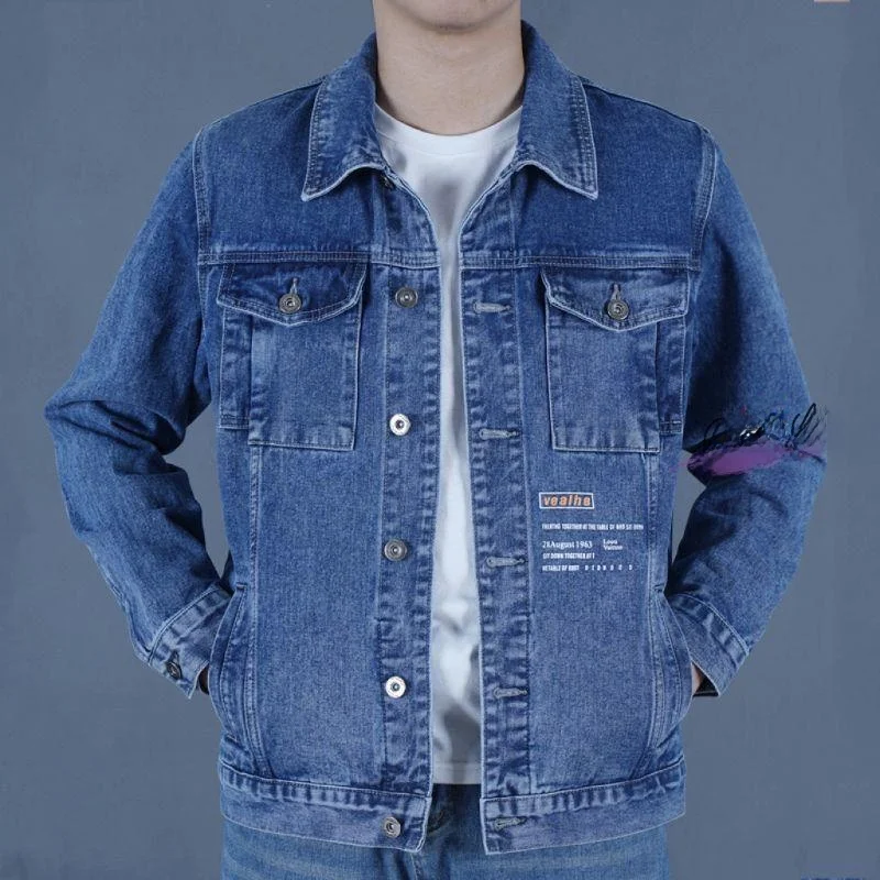 

Мужская джинсовая куртка свободного кроя из смесового хлопка, синяя, с эластичными вставками и принтом, в корейском стиле, для повседневной носки, модная верхняя одежда