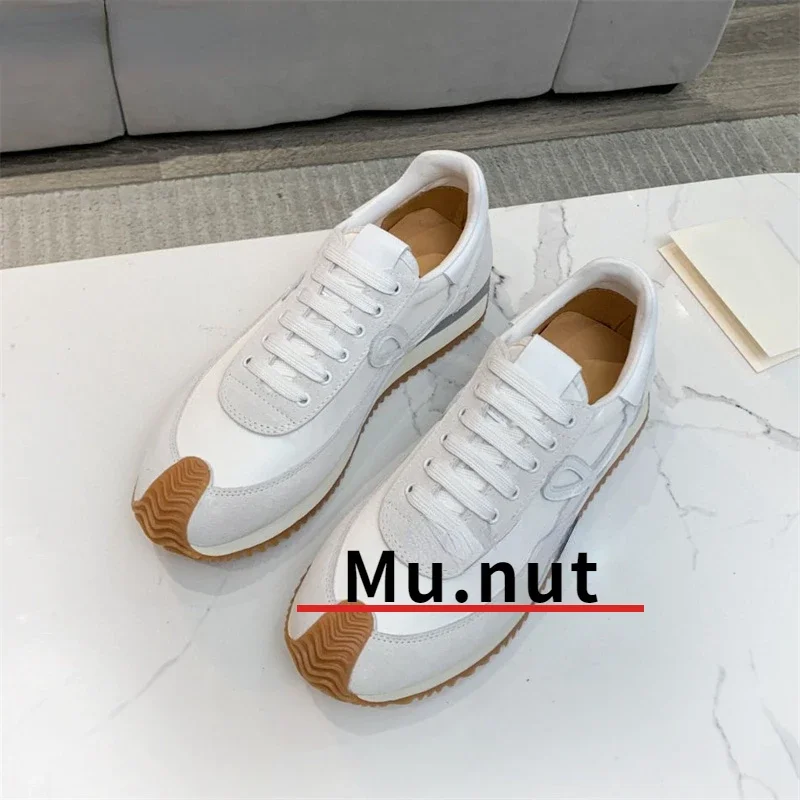 Classici vendita calda casual stringate sneakers di marca donna scarpe basse da allenamento di lusso uomo comfort amanti del jogging scarpe da passeggio Mujer