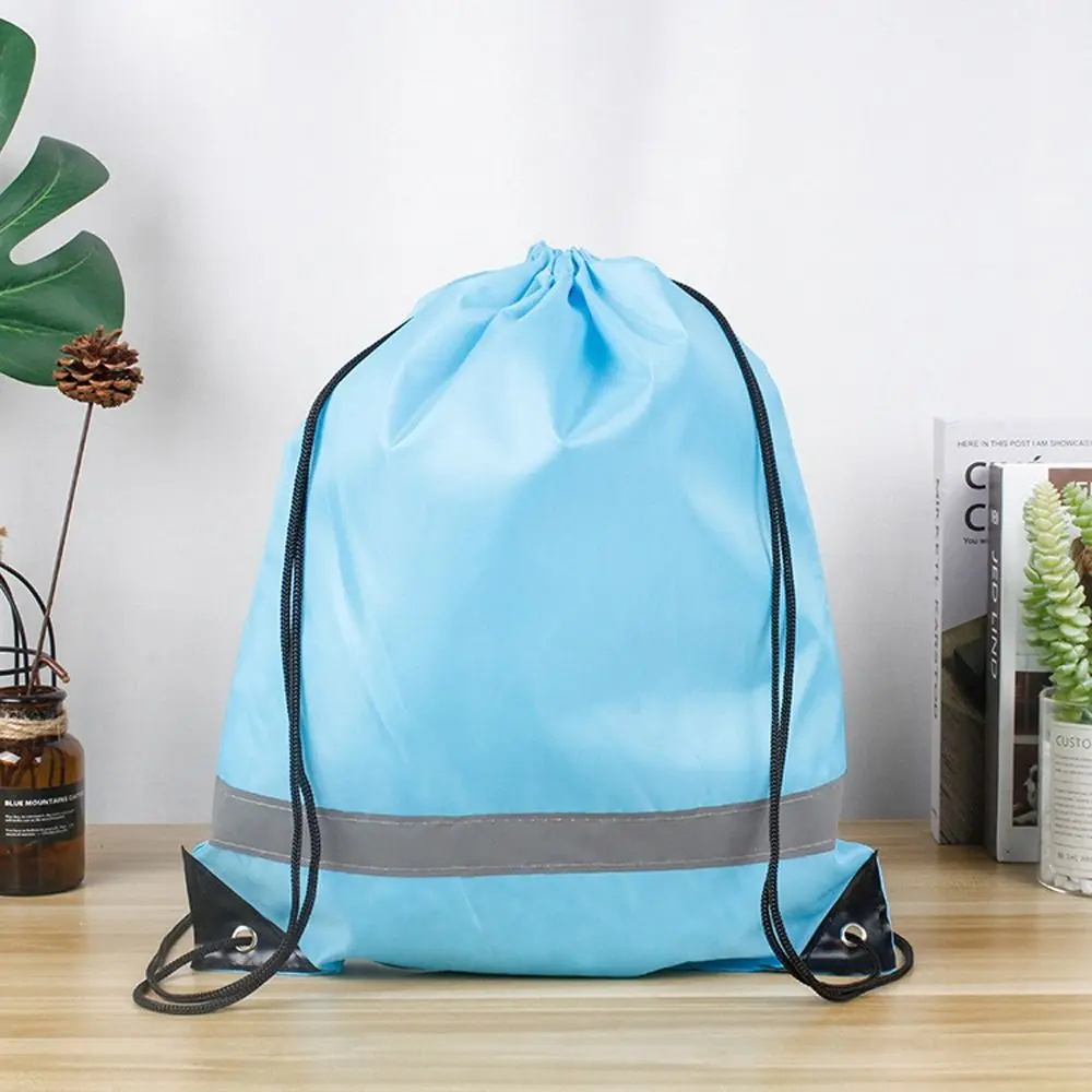 

Reflective Stripe Drawstring Gym Backpack Waterproof Solid Color Nylon Sports Shoulder Bag 210D Polyester Portable