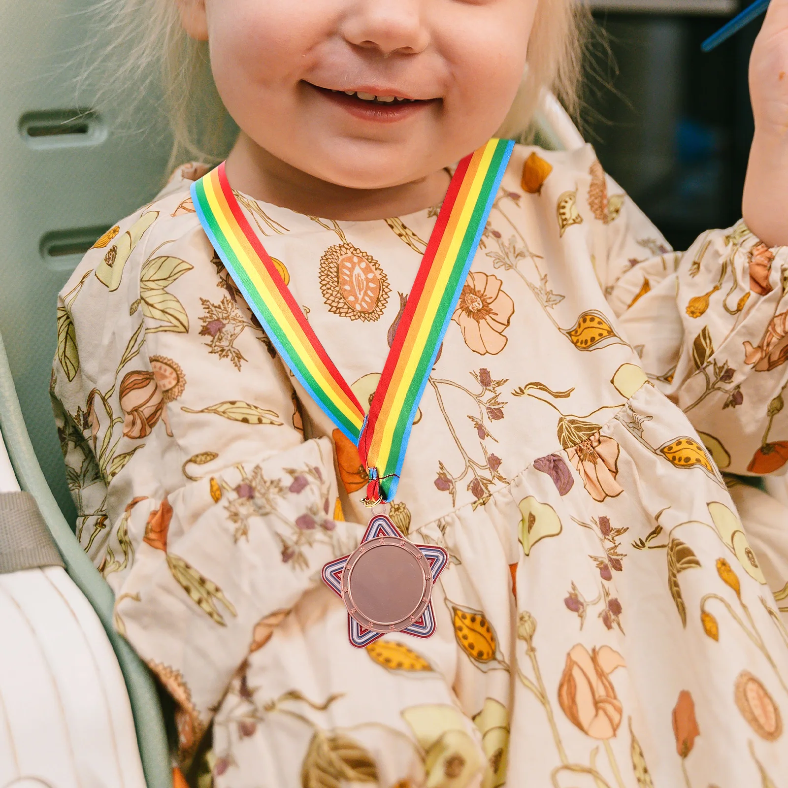 

3 шт., награда для вечеринки, детские гонки, подвесные вечерние призы, золотая медаль, набор медалей, медали из сплава, ремешок для дизайна, школа