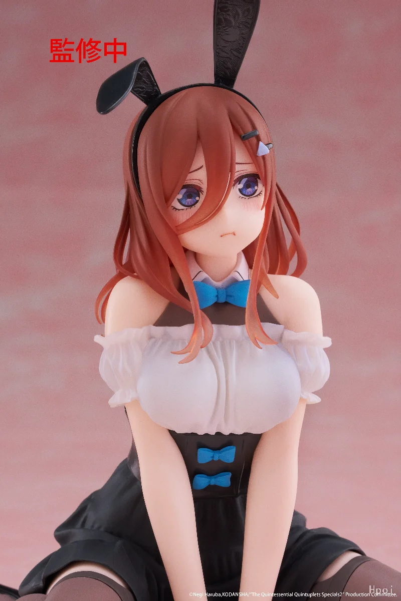

In Stock Ginger Medium Hair Bunny Girl Desktop Ornament Black Rabbit Ear Blue Bow White Ruffle Top Poker Chip Scene Table Decor