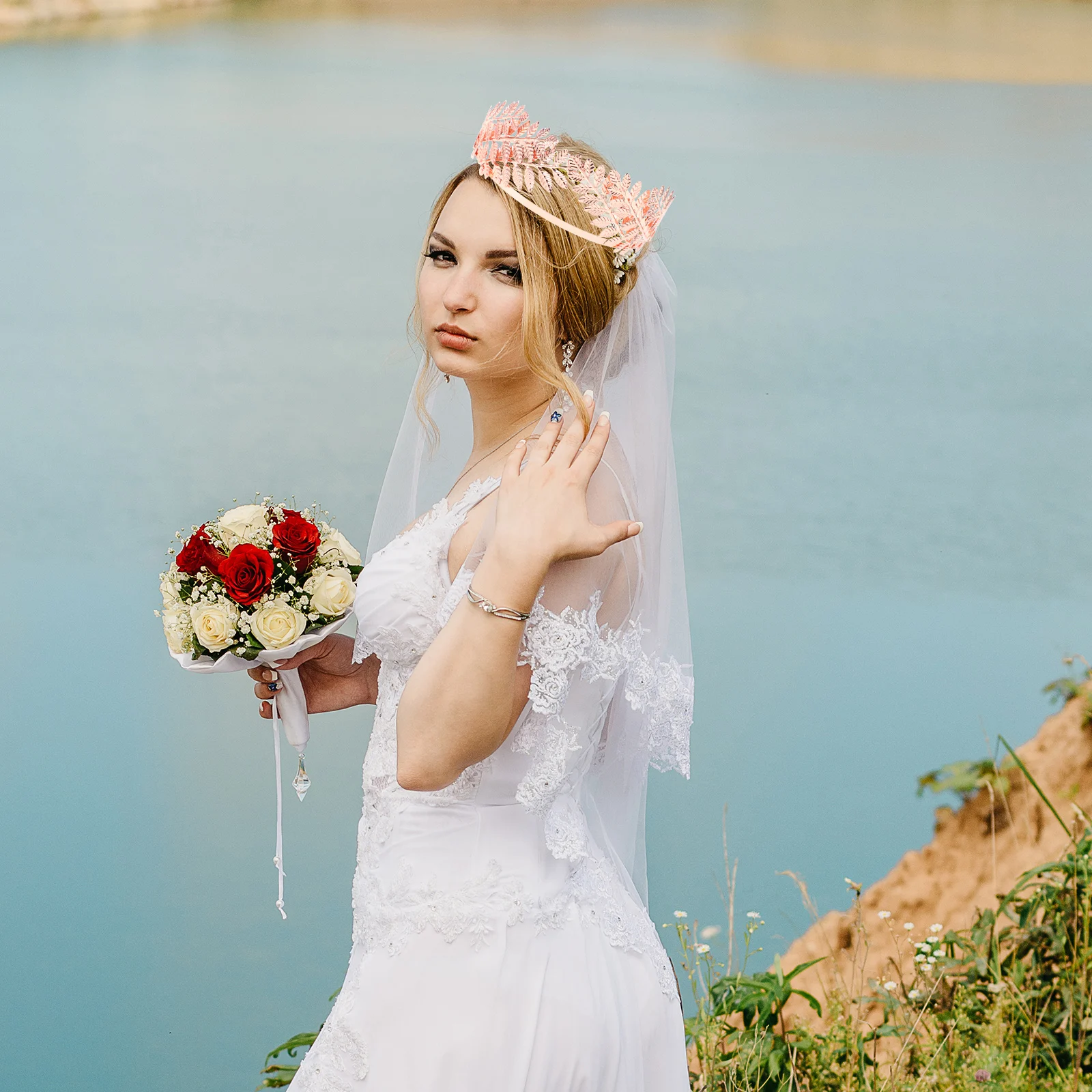 

Rose Gold Baroque Leaf Hair Crown Bridal Headband Exquisite Structure Distinctive Design Wedding Engagement Accessory