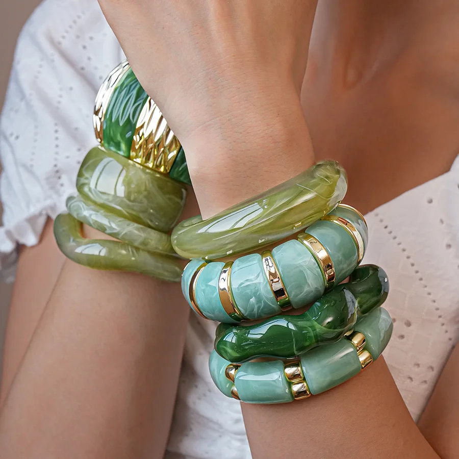 Vintage Green Acrylic Cuff Bracelet Irregular Geometric Wide Bangles for Women Men Smudge Open Bracelets Party Jewelry New Gifts