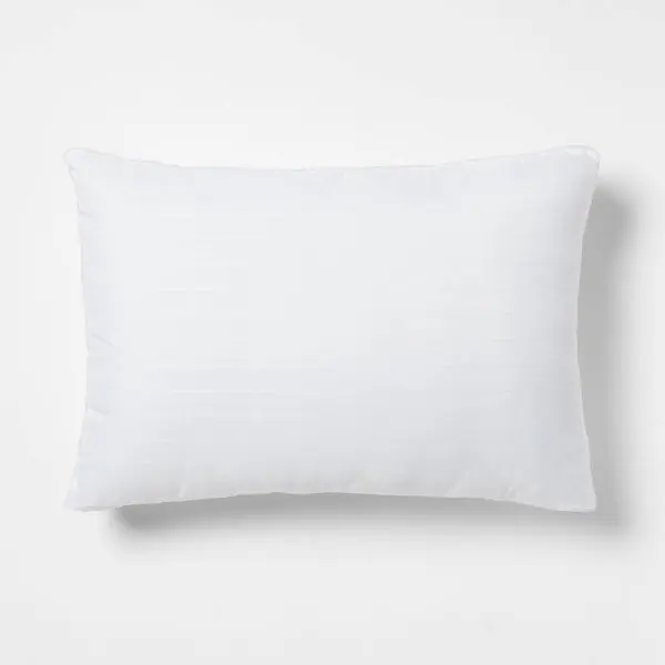 Comfortable Polyester Bed Pillow for Everyday Use