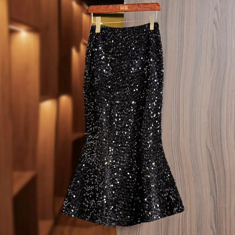 

Sequined hip fishtail skirt female 2024 summer new high waist fashion Joker slim long shiny skirt. black skirt