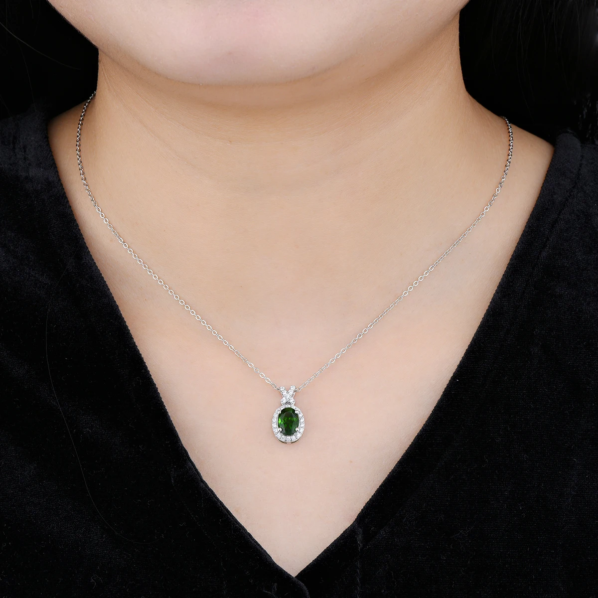 Natural Chrome Diopside Solid Sterling Silver Pendants 1.37 Carats Genuine Gemstone Women Classic Romantic Fine Jewelry Design