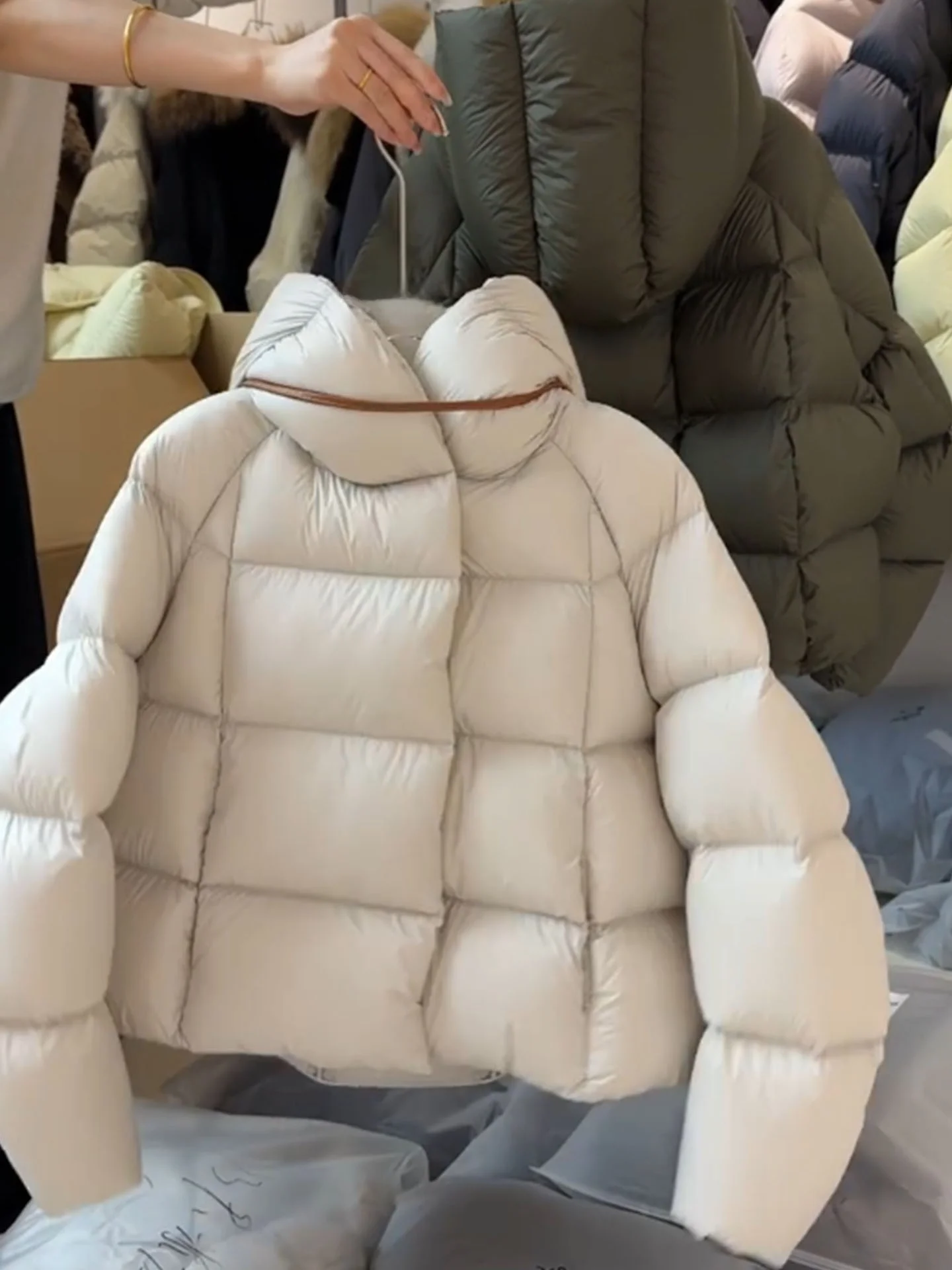 Unique ort Thiened Winter Puffer Jaet Women's 2025 New Sle Casual Fit High Waist Long Sve Hooded Coat Warm Daily Wear