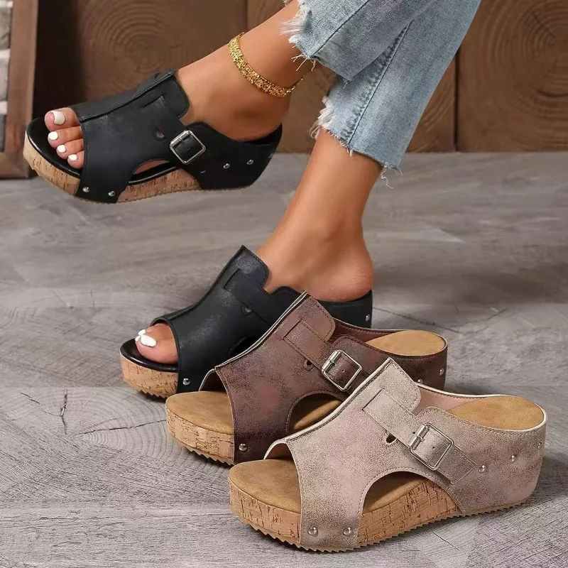 2025 feminino grosso sola cunhas chinelos verão fivela peep toe praia sapatos elegantes para mulher meados de salto chinelos de mujer