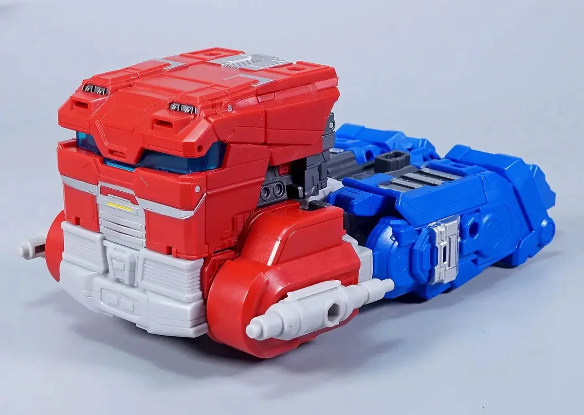 In-stock Takara Tomy Transformers Origin One Brave Commander Optimus Prime PVC Collector Action Figures  Model Toys Doll Gift