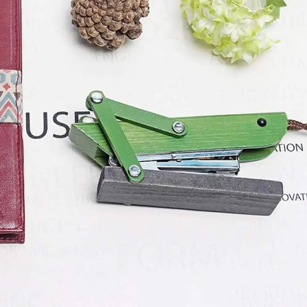 Ergonomic Stapler Ergonomic Metal Stapler with Grasshopper Design Durable Office Paper Binder Cute Wooden Desktop