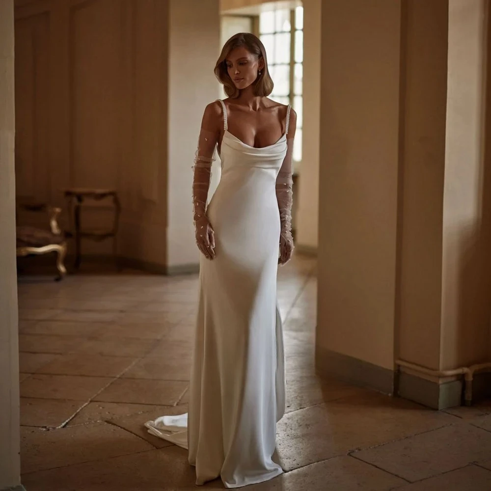 Customized  Elegant Strapless Beads Wedding Dress for Women Pleated Spaghetti Straps Backless Bride Gowns