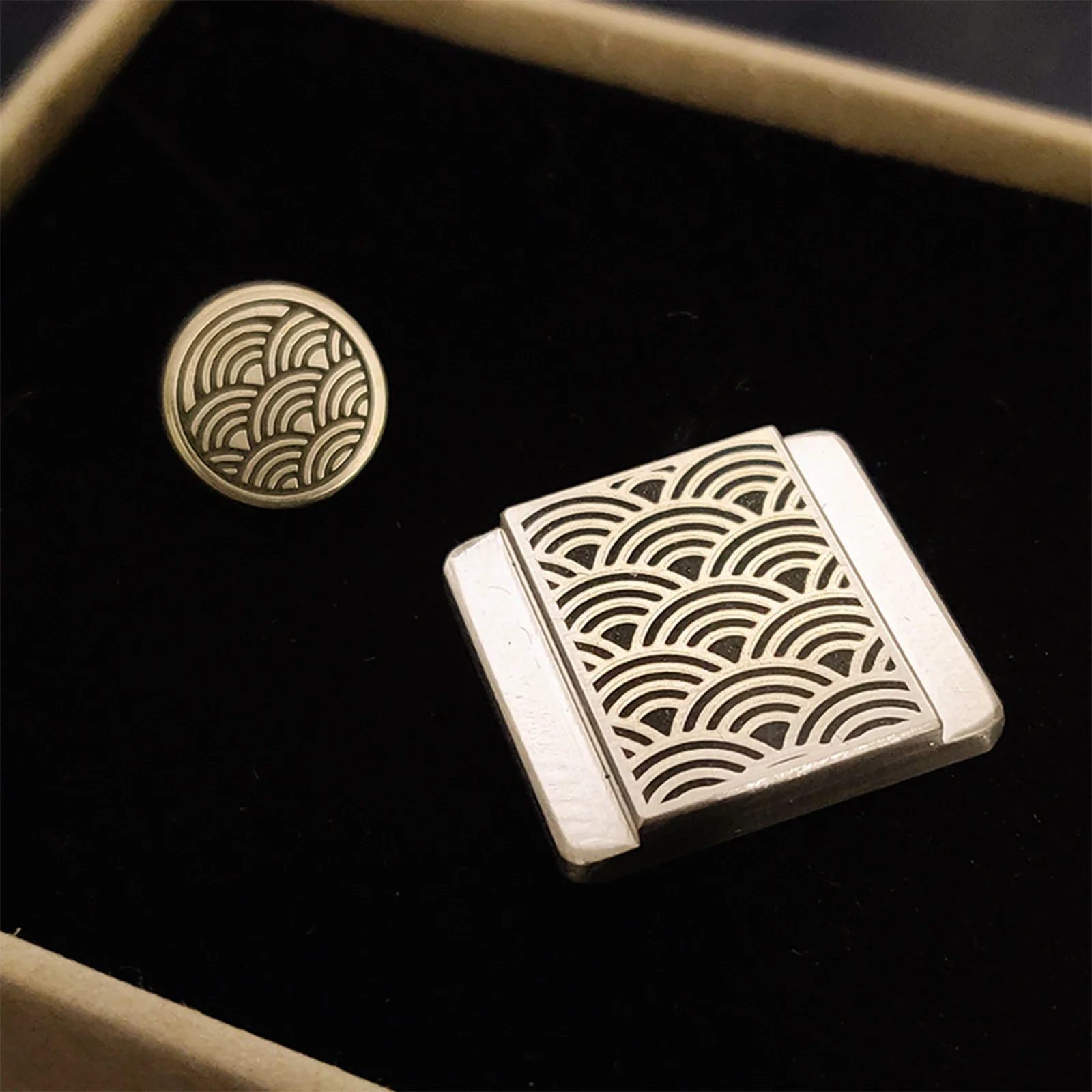 Surfing Shutter Button Hot Shoe Cover, Metal Vintage Brass, Fujifilm, Leica, Nikon, Sony, Minolta, Rollei, Olympus, Hassellad F-1, 1Pc