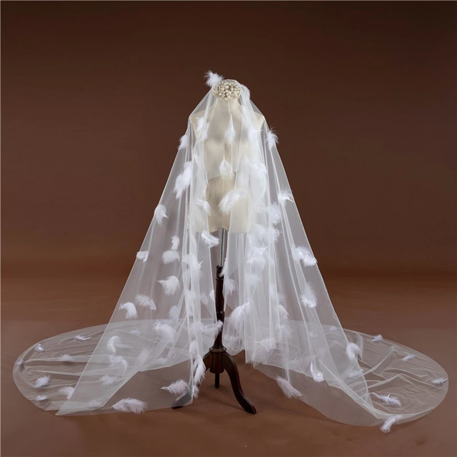 New Arrival Ivory długie welony ślubne z piórami ślub panny młodej akcesoria Voile de mariée welony ślubne