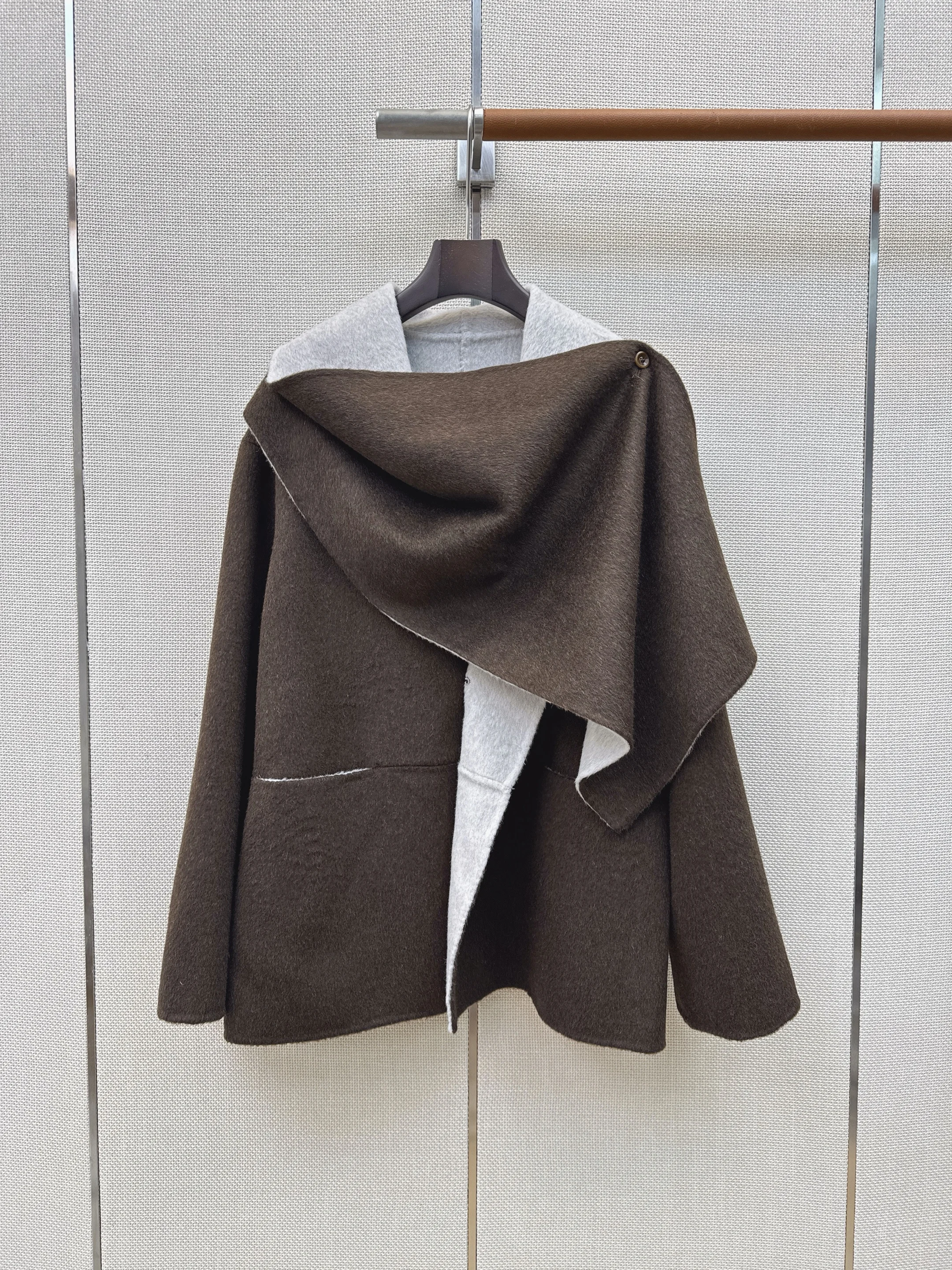 2026 Autumn‑Winter Shawl‑decorated Mid‑length Double‑Sided Wool Coat, Elegant H‑silhouette, Simple Relaxed Handsome & Elegant, H