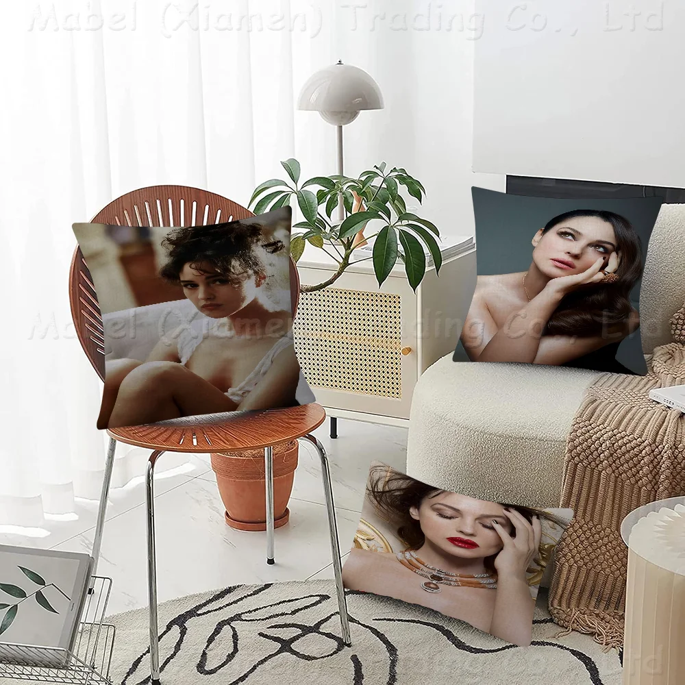 Monica Bellucci Attractive Italian Actress Movie Star Pillow Cover Sofa Cushion Cover Home Room Decoration Children Gift