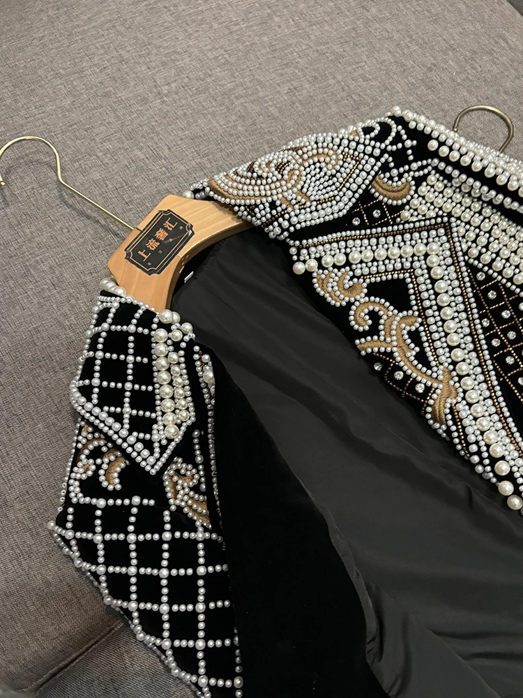 Zimowy płaszcz 2025 New Faion Star, bogato zdobiony haftem, cekinami i diamentami, model ort Jaet Coat A225, elegancki, długi, do pracy, stylizowany na garnitur.