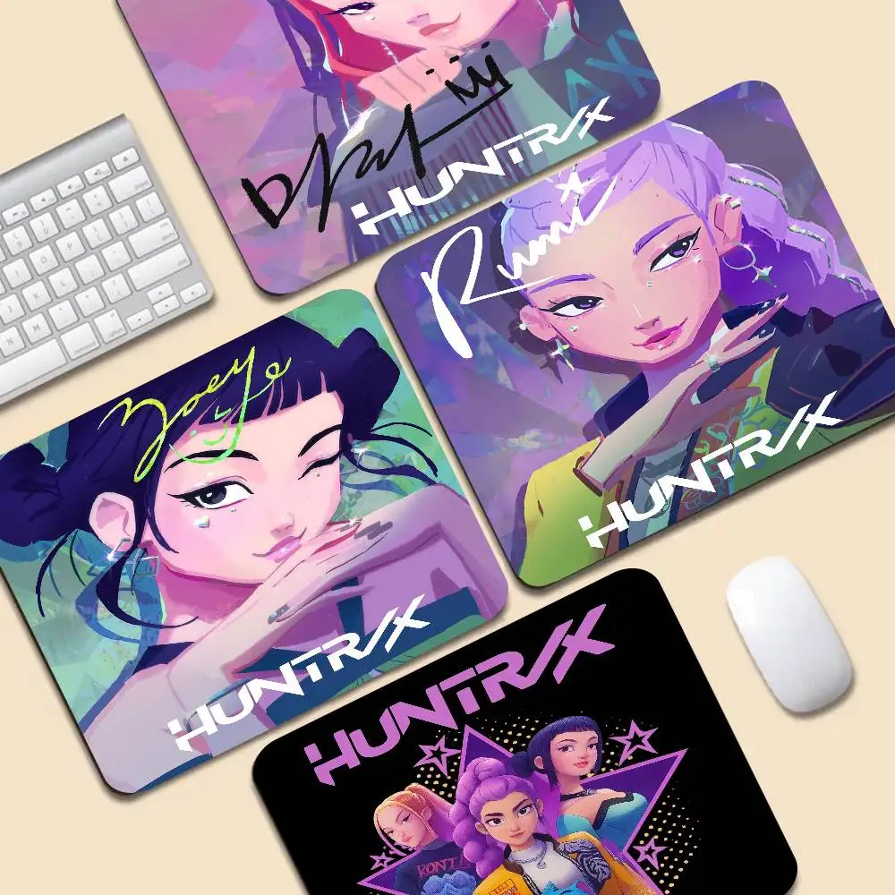Kop-Cartoon Movie K-Pop Demon Hunters 20x25 Cabinet Gaming Computer Laptop Desk Mat Mouse Pad Mouse Mat Notbook for Mouse Carpet