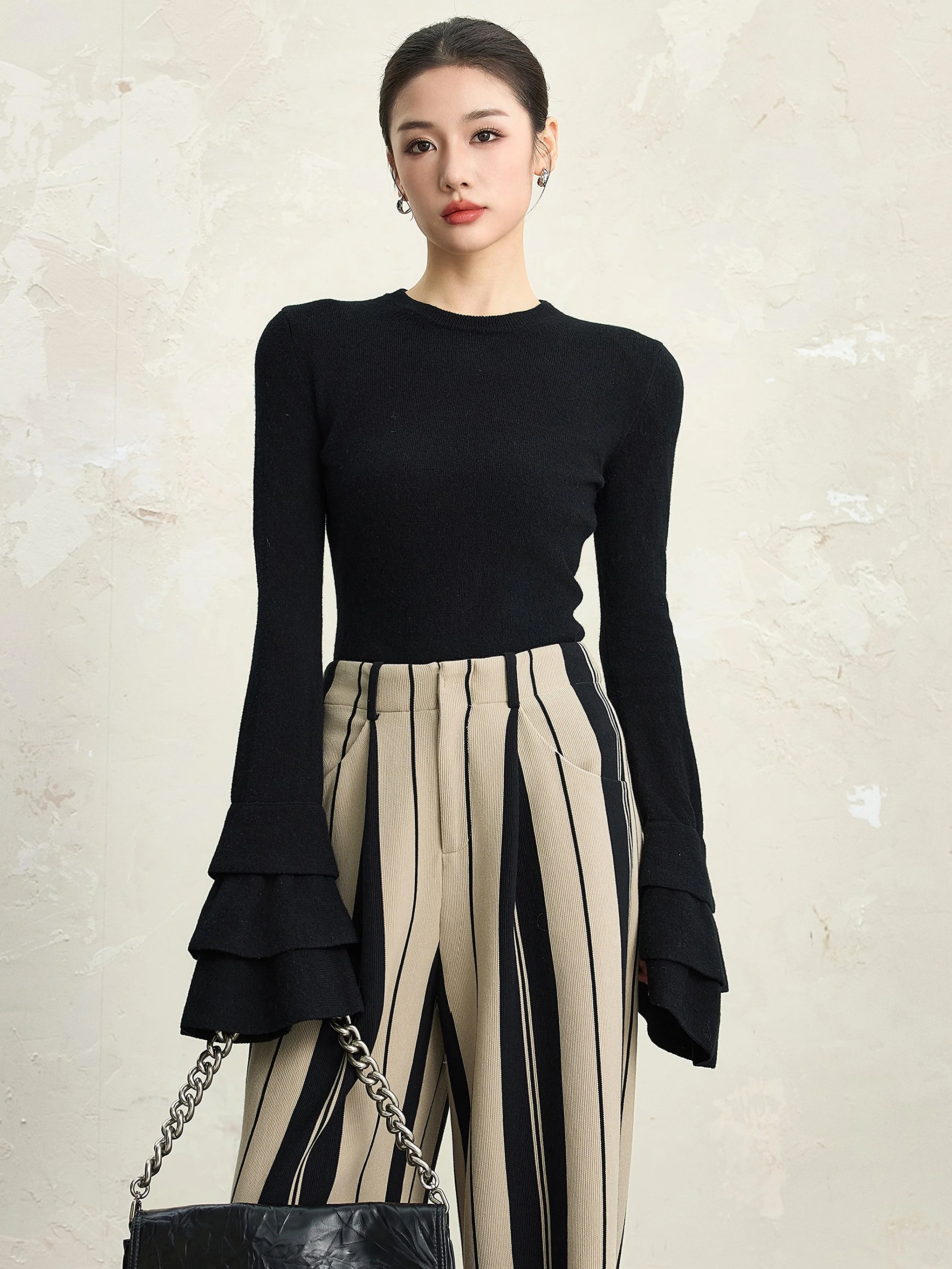 

Skin-Friendly Slim Fit Women's Knitted Sweater with Flared Sves Base T-irt Design Sense Top Commute Sle Nylon Fabric