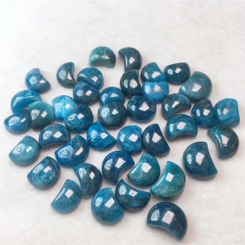 10PCS Natural Apatite Moon Pendant Crystal Stone Hand Made Carved Crystal Healing Fashion Carved Figurine Gifts 13-16MM