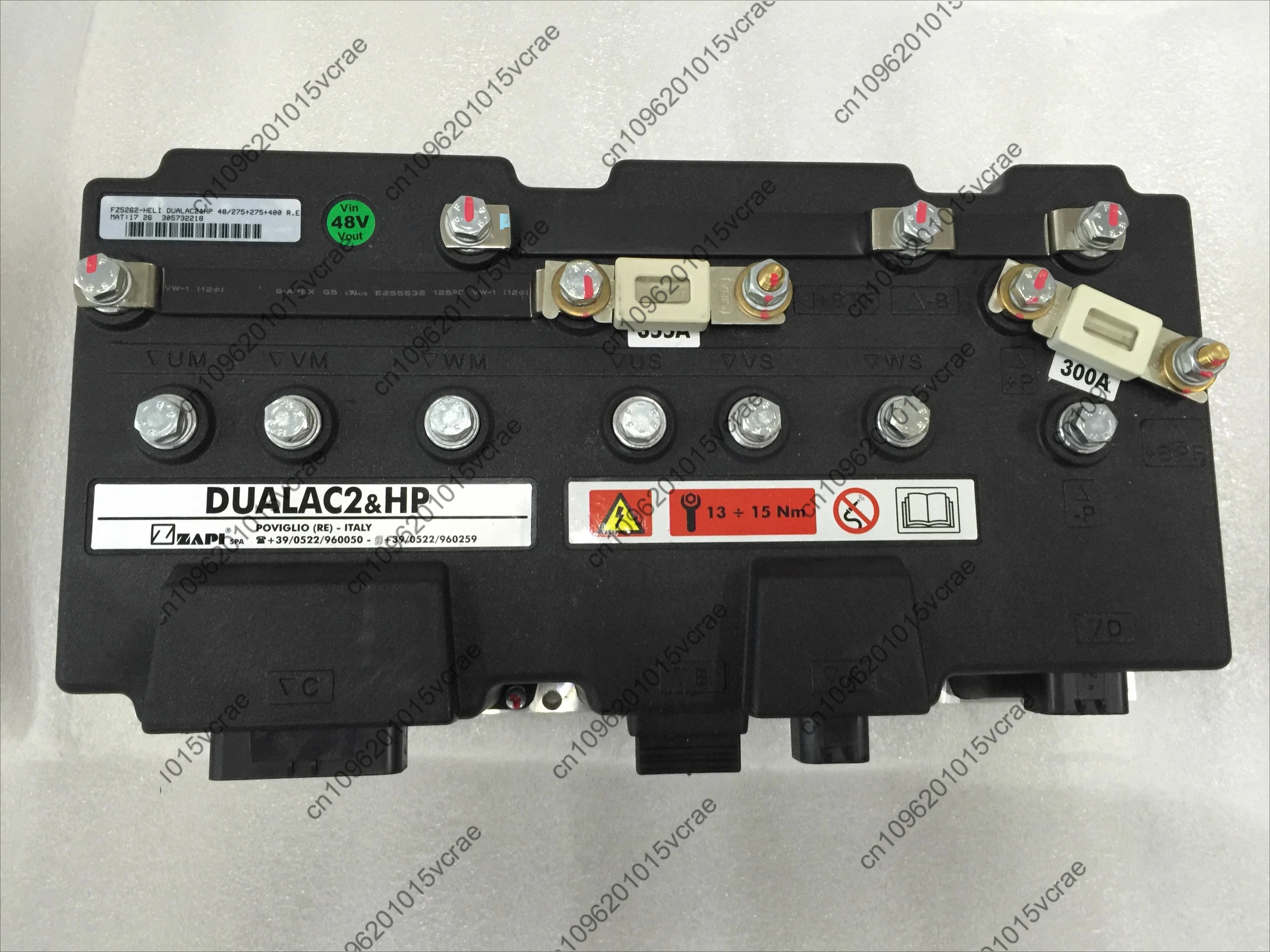 

FZ5262 DUALAC2 и контроллер HP 48 В/275 А + 275 А + 400 А ZAPI