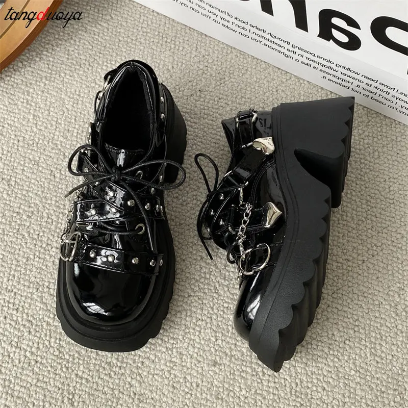 Punk Metal Chain Platform Pumps Women new Buckle Strap Lolita Shoes Woman Japanese Patent Leather High Heels Gothic Shoes black