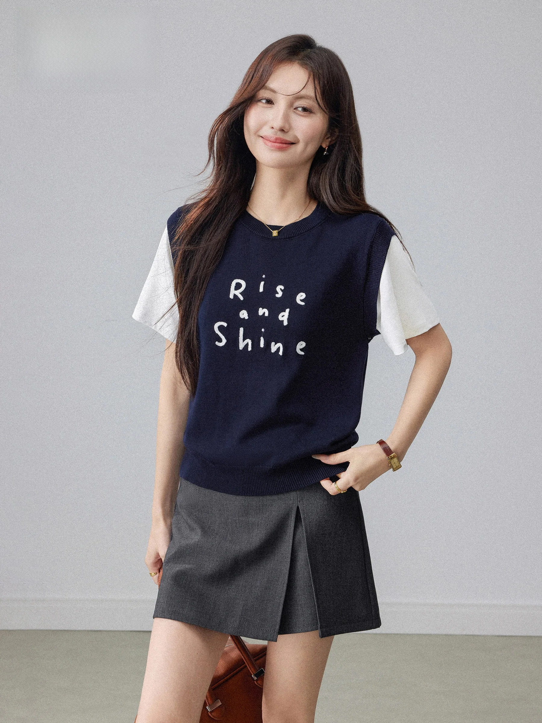 

Повседневная женская футболка с коротким рукавом, имитация двухслойности, весенне-летний дизайн, темно-синяя, с цветовыми блоками