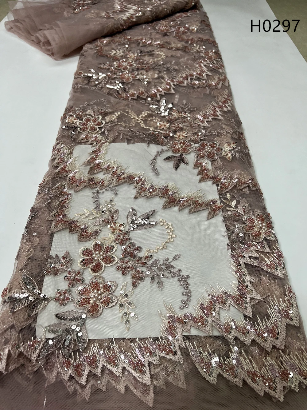 

2024 High Quality African Nigerian Tulle Lace Fabric Sequins Embroidery French Guipure Wedding Party Dress Beads 5Yards