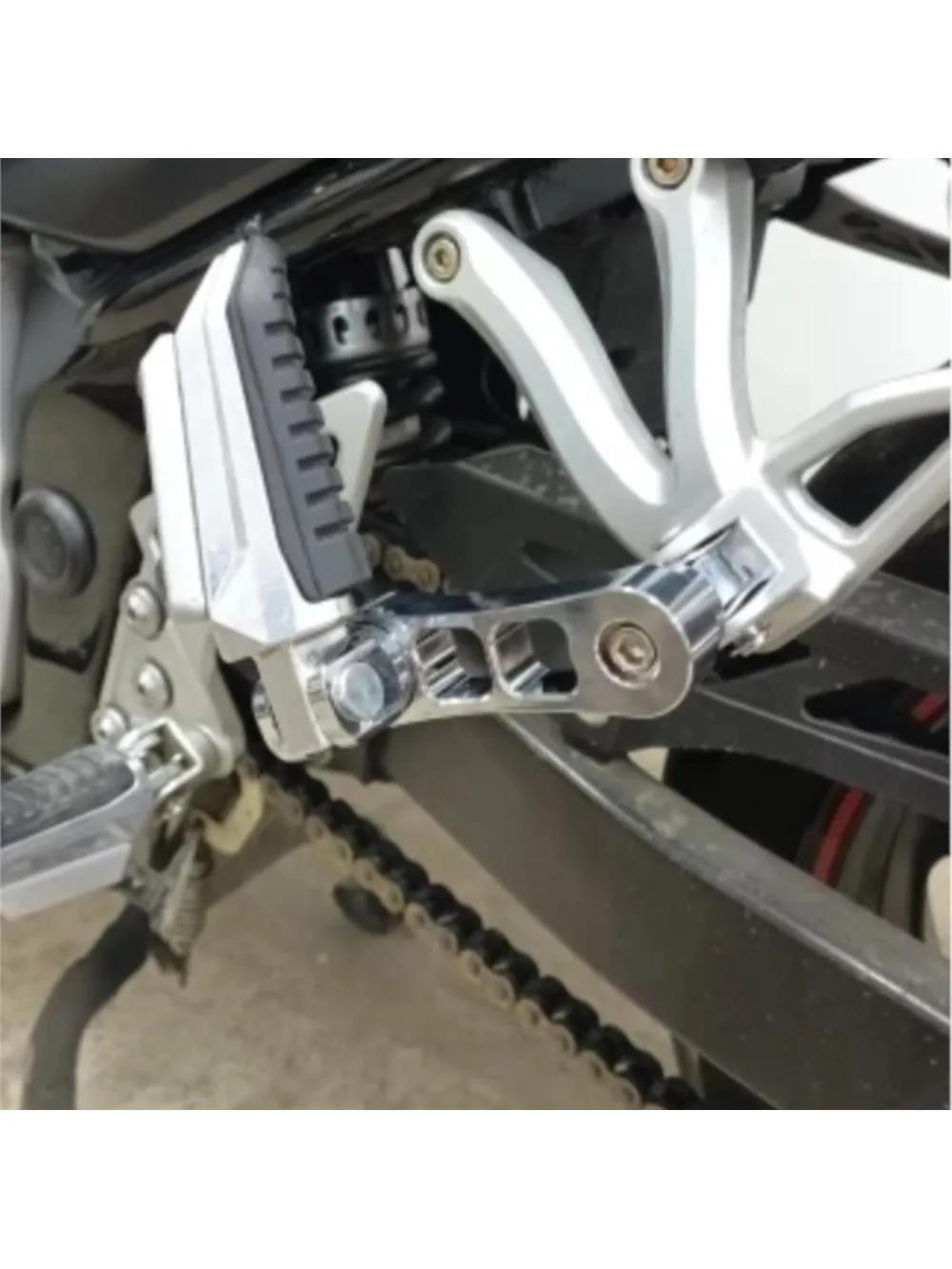Uniwersalny zestaw regulowanych podnóżków pasażera do motocykla, mocowanie szosowe, męskie mocowanie, uchwyt mocujący podnóżki, przedłużki wspornika. — 2
