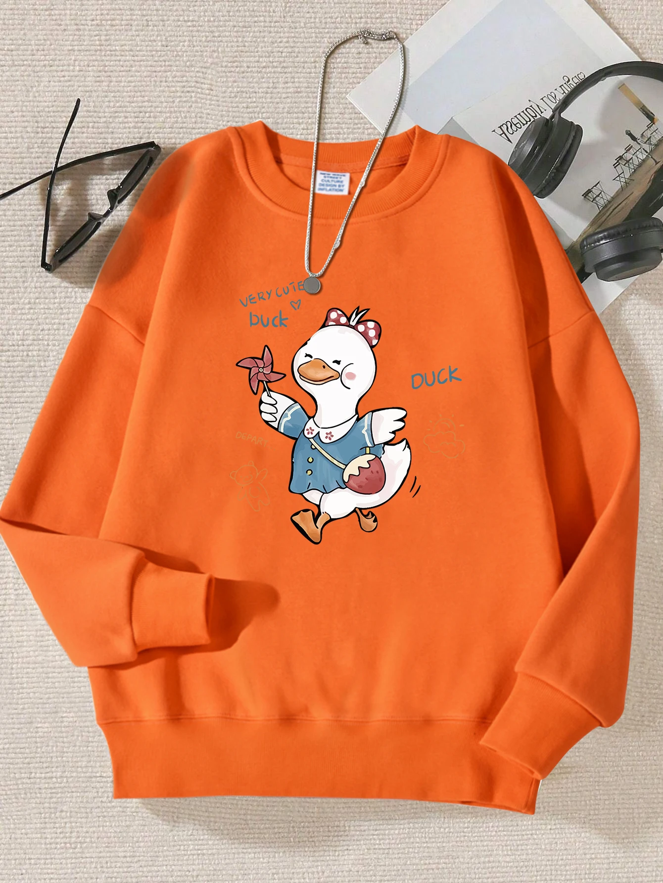 Happy Duck Girl Printed Woman Sweatshirts Harajuku Multicolor Pullover Fleece Casual Clothes All-Match Crewneck Sportswear