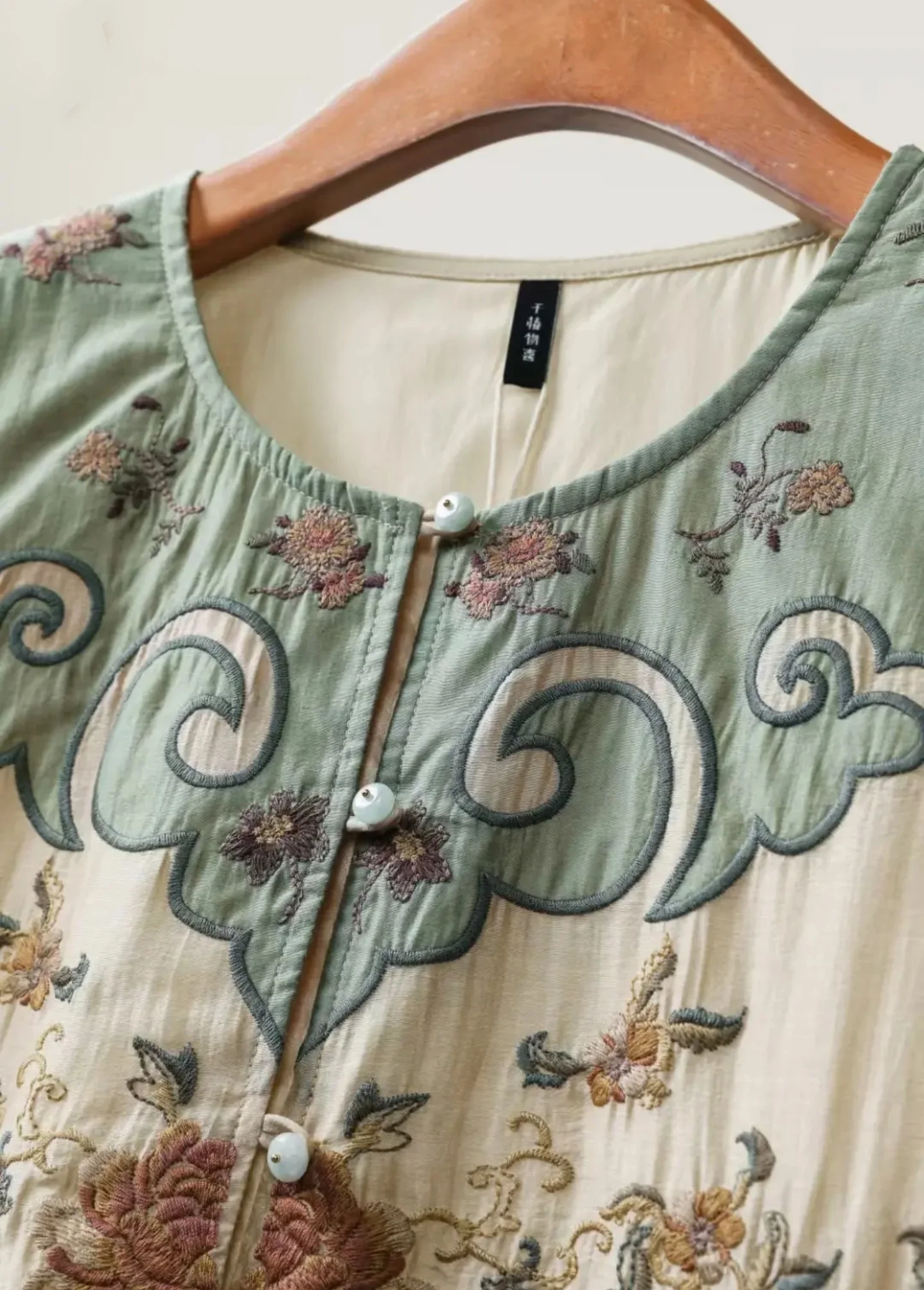 ملابس نسائية صيفية فاخرة أصفر فاتح على شكل حرف A فستان عتيق على الطراز الصيني برقبة دائرية وتطريز فساتين طويلة على الموضة #5