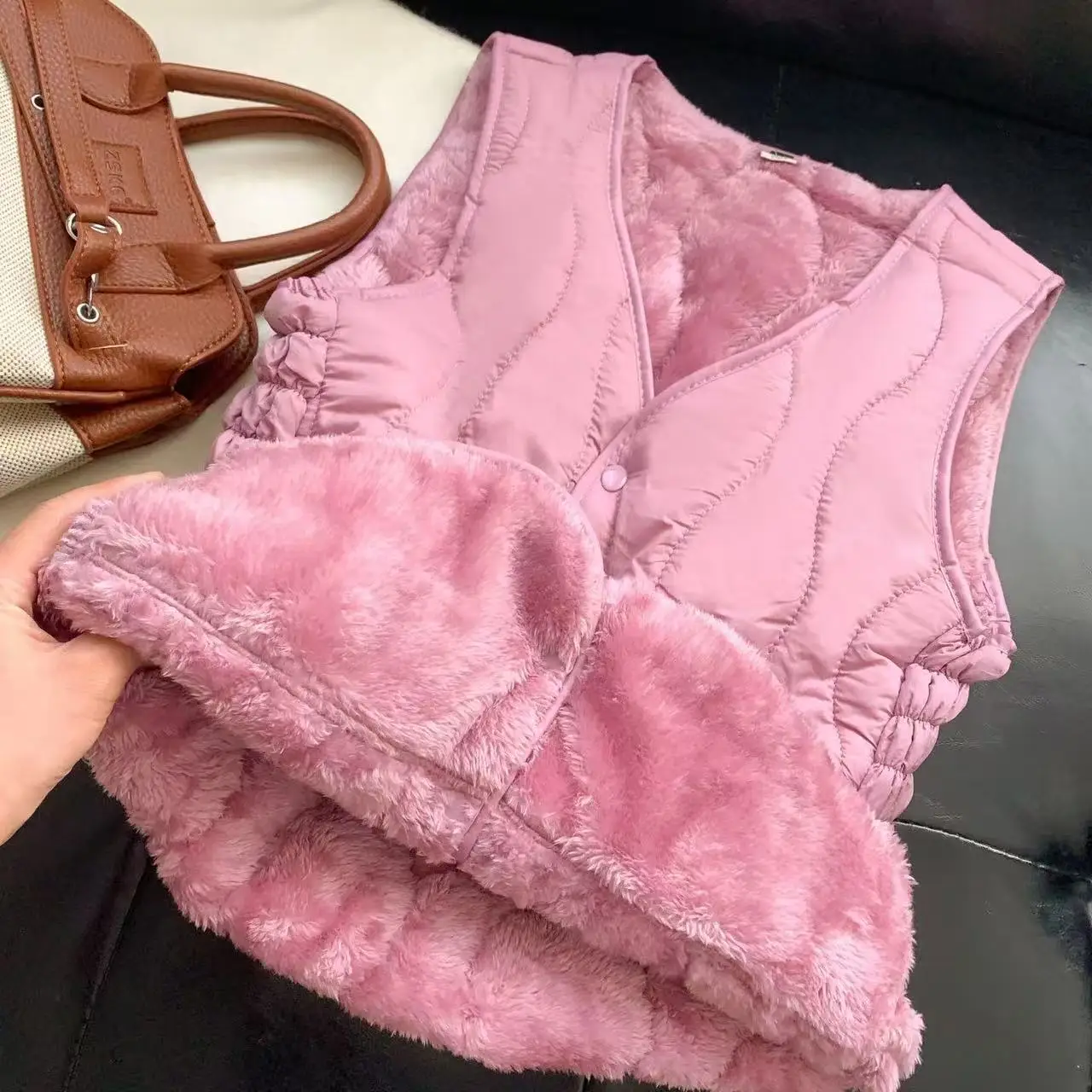 Autumn Winter New Protein Cotton Sleeveless Coat Womens Thicken Velvet Vest Windproof Warm Slim Fit Lining Base Female Innerwear