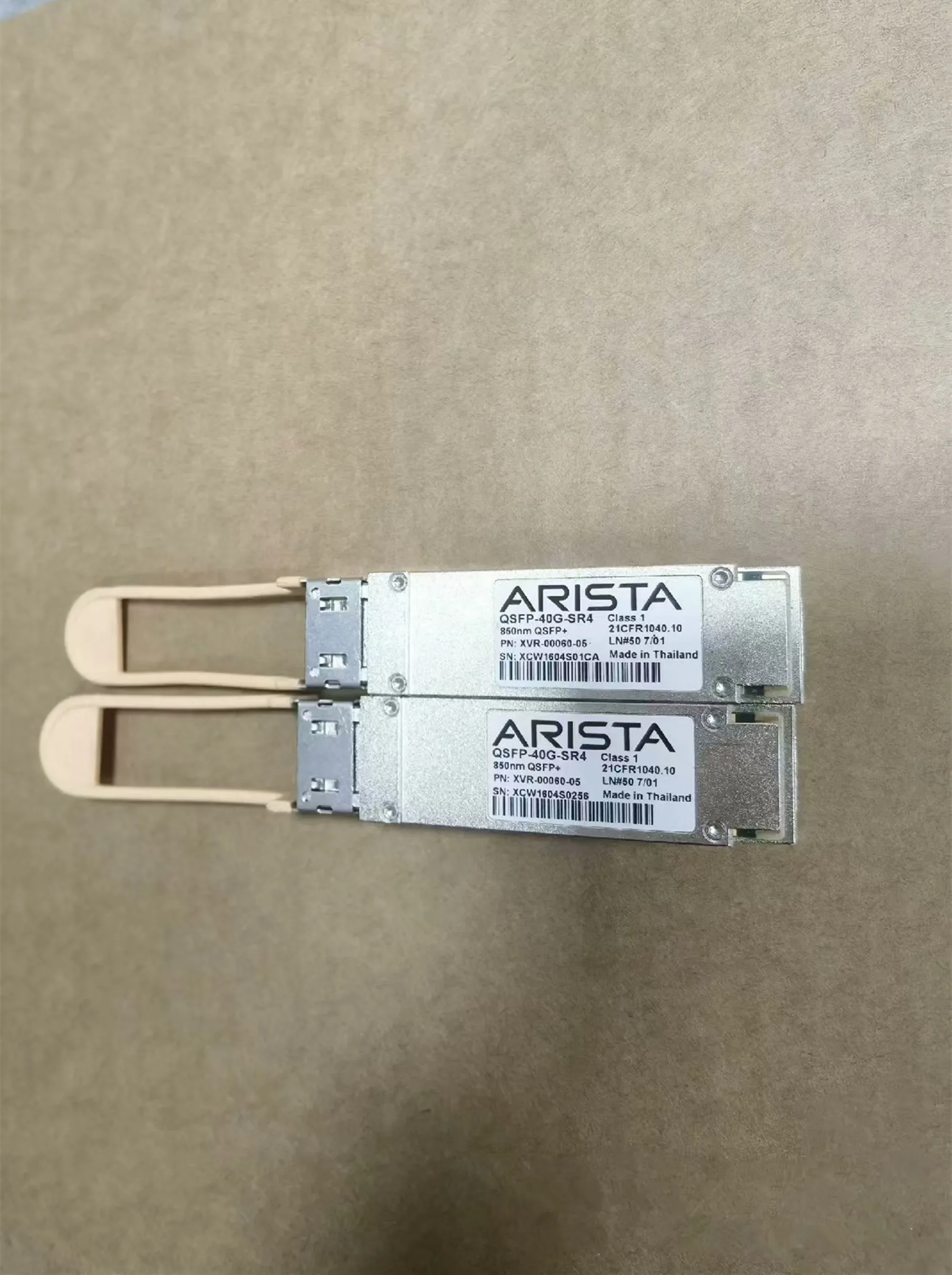 ARISTA Transceiver QSFP 40G 850NM XVR-00060-05 QSFP 40G SR4 MPO 40GB QSFP Optical Fiber Module