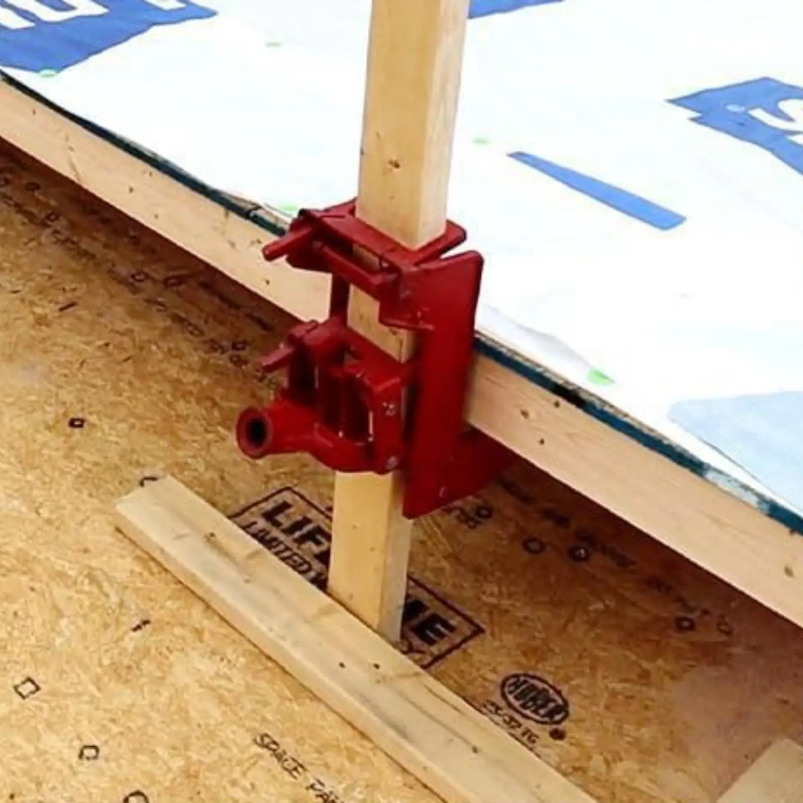 Portable Wall Support Solo Operation Framing Wall Support Construction Tool Sturdy Metal Body for Contractors