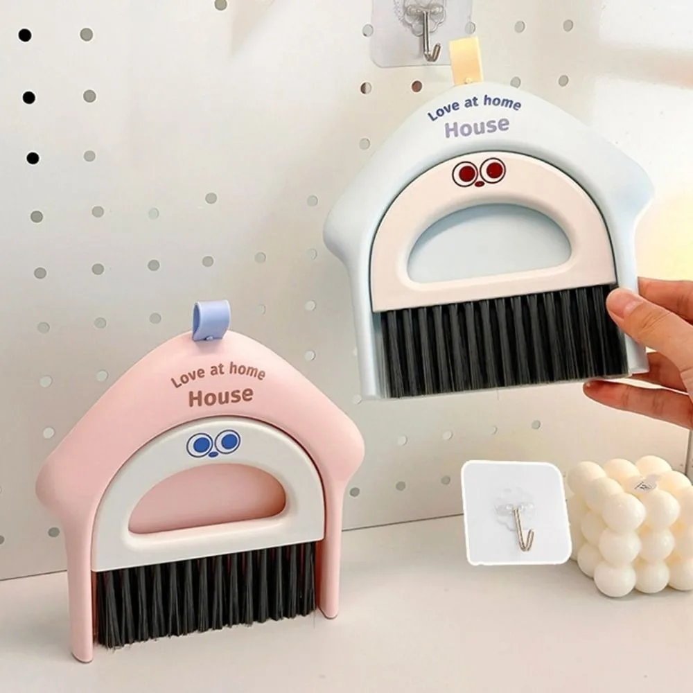 New Handheld Desktop Broom Dustpan Set Mini with Hook Keyboard Cleaning Brush Detachable Portable Dustpan Desktop Cleaning