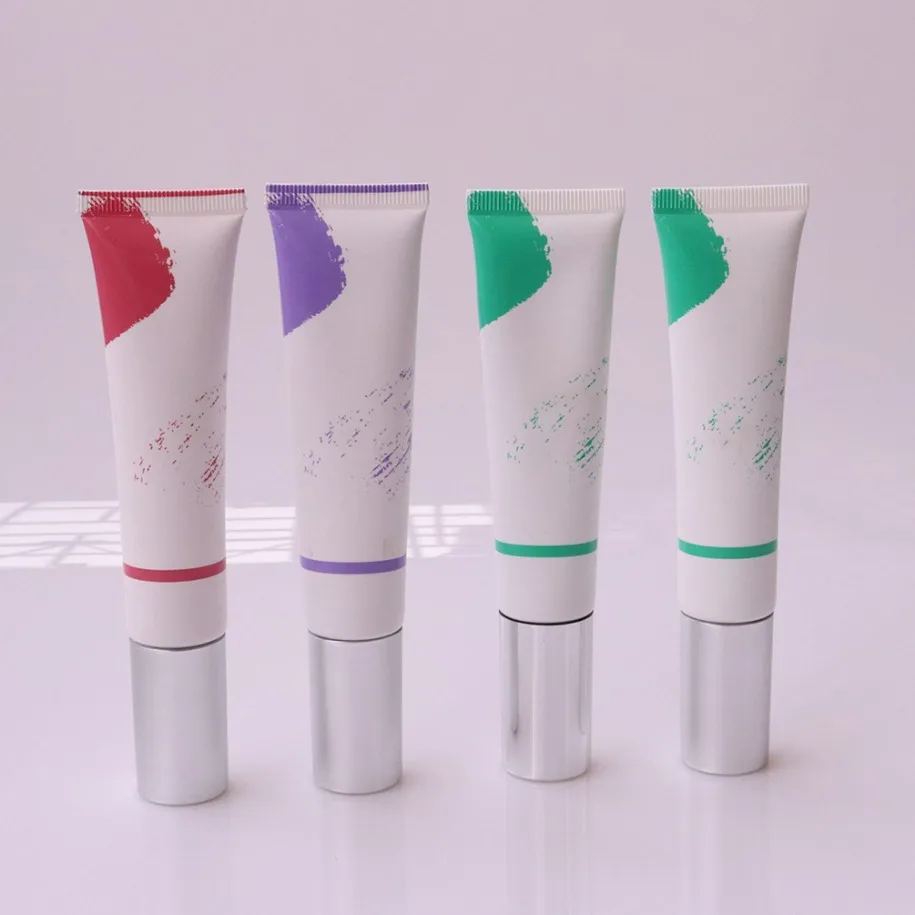 プライベートラベルビーガン30mlチューブファンデーションロングラスティングオイルコントロールマット軽量コンシーラー卸売メイクアップカスタムロゴ