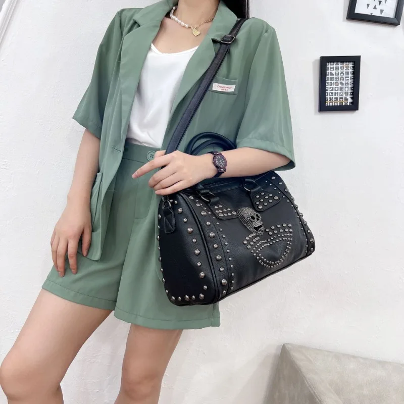 Bags for Women Casual Soft Leather Skull Gothic Punk Rivet Shoulder Bag Fashion Harajuku Vintage Y2k Handbags Crossbody