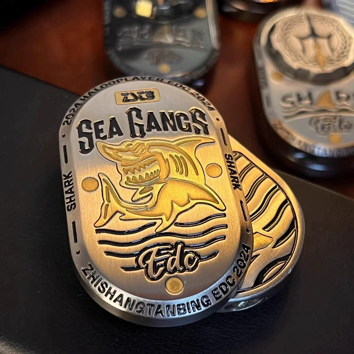 Нажимная пластина из нержавеющей стали HALOO Sea Shark Rhythm EDC