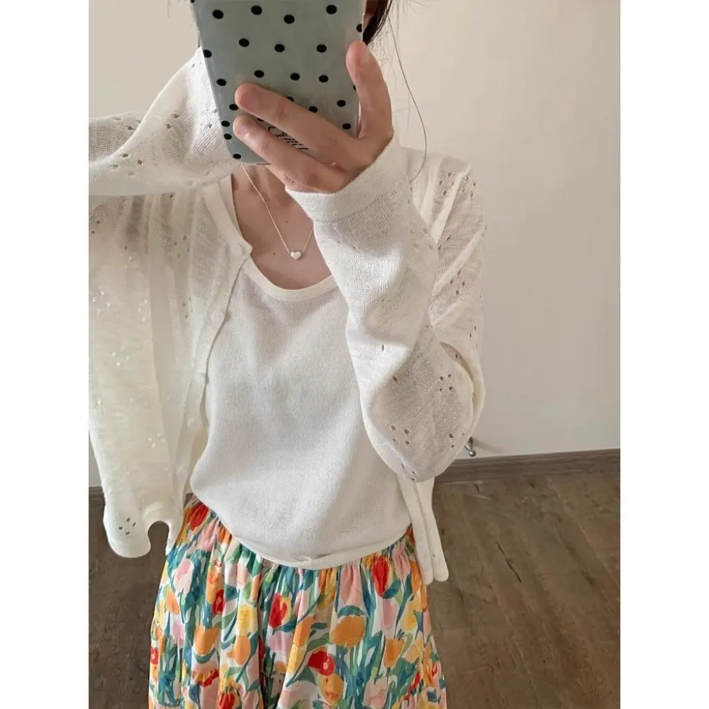 

Women's White Ice Silk Crochet Hollow Sunscreen Blouse Slimming Long-Sleeved Summer Cardigan Top Lazy Style All-Match