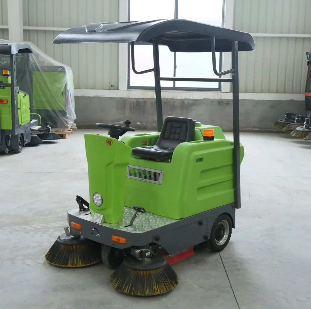 electronic floor sweeper road sweeper outdoor ride on floor sweeper