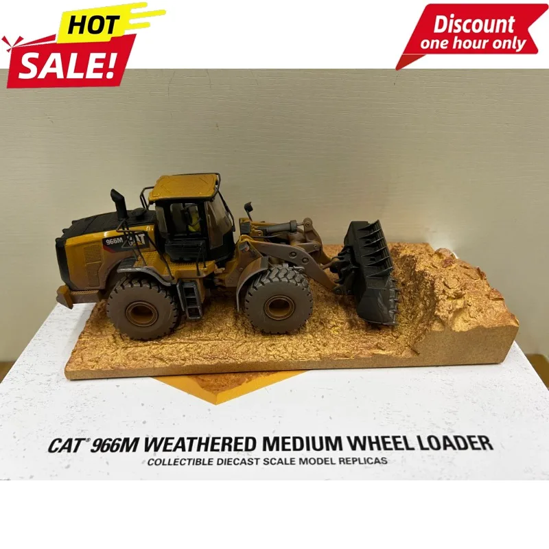 

DM 1:50 for CAT 966M Caterpillar Wheel Loader Muddy Edition Alloy Construction Vehicle Model 85703