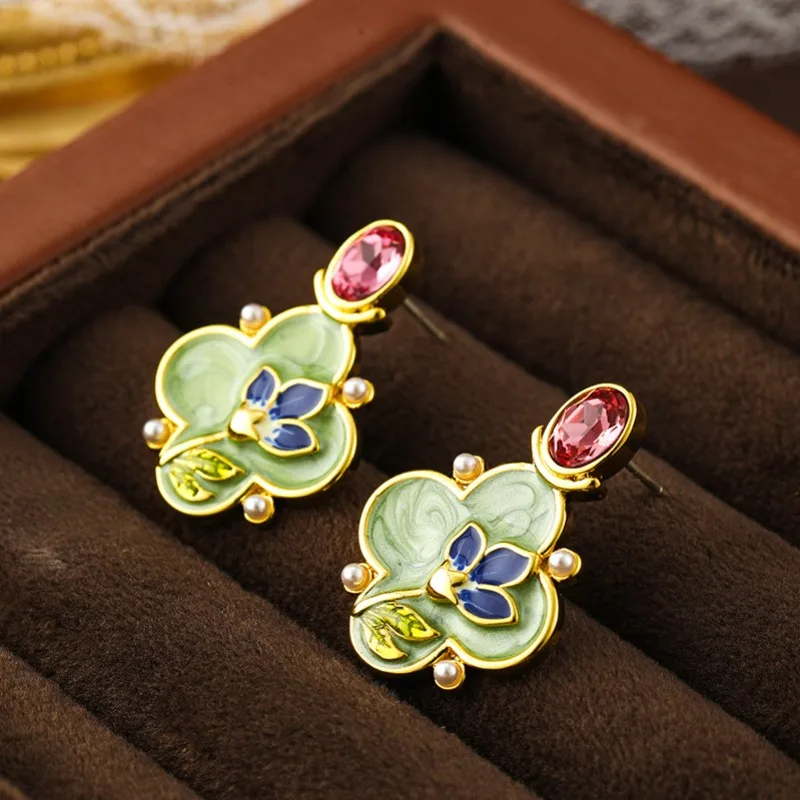 

Palace Style Handmade Enamel Flower Oil Painting Pearl Earrings for Women Niche Literary Retro Light Luxury Autumn Winter Neckla
