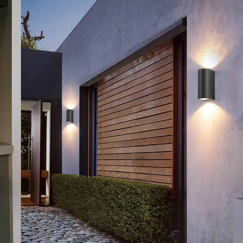 مصباح جداري LED خارجي مقاوم للماء يضيء لأعلى ولأسفل وممر شرفة الجدار الخارجي وأضواء كاشفة برأس مفردة ومزدوجة