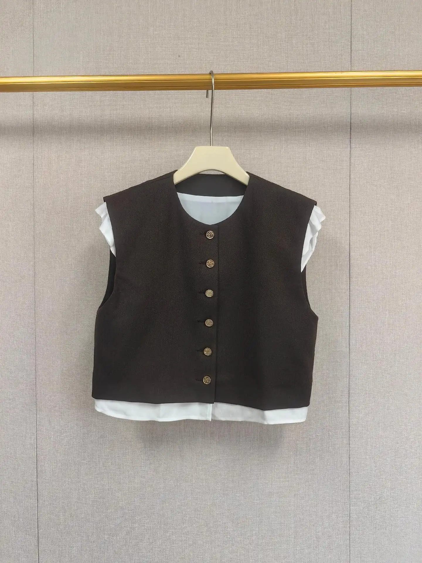 Contrast Layered Women Metal Buckle Fake Two Piece Tank Top or Ruffles Mini Skirt with Belt 2026 Early Autumn