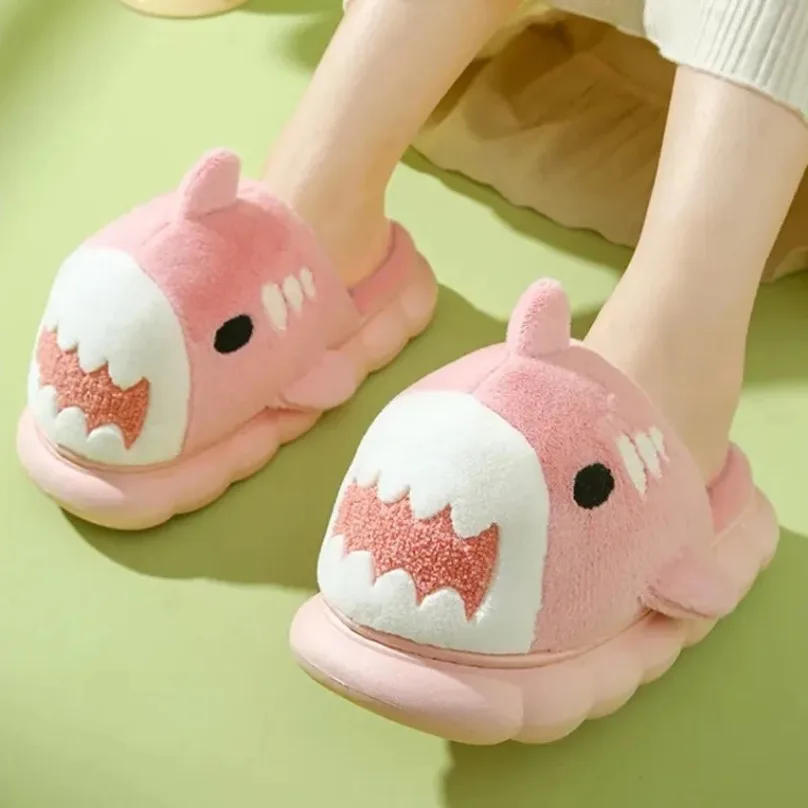 

House Fuzzy Shark Slipper Women Platform Cloud Slides Flip Flops Winter Warm Funny Fur Plush Indoor Female Home Room Shoe Men